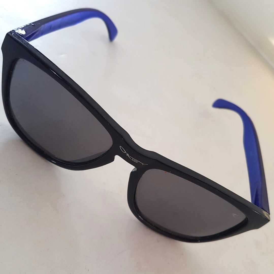 Oakley Men's Holbrook Sunglasses: Classic Active Shades