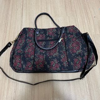 Mona Lisa Red Sling Bag, Women's Fashion, Bags & Wallets, Cross-body Bags  on Carousell