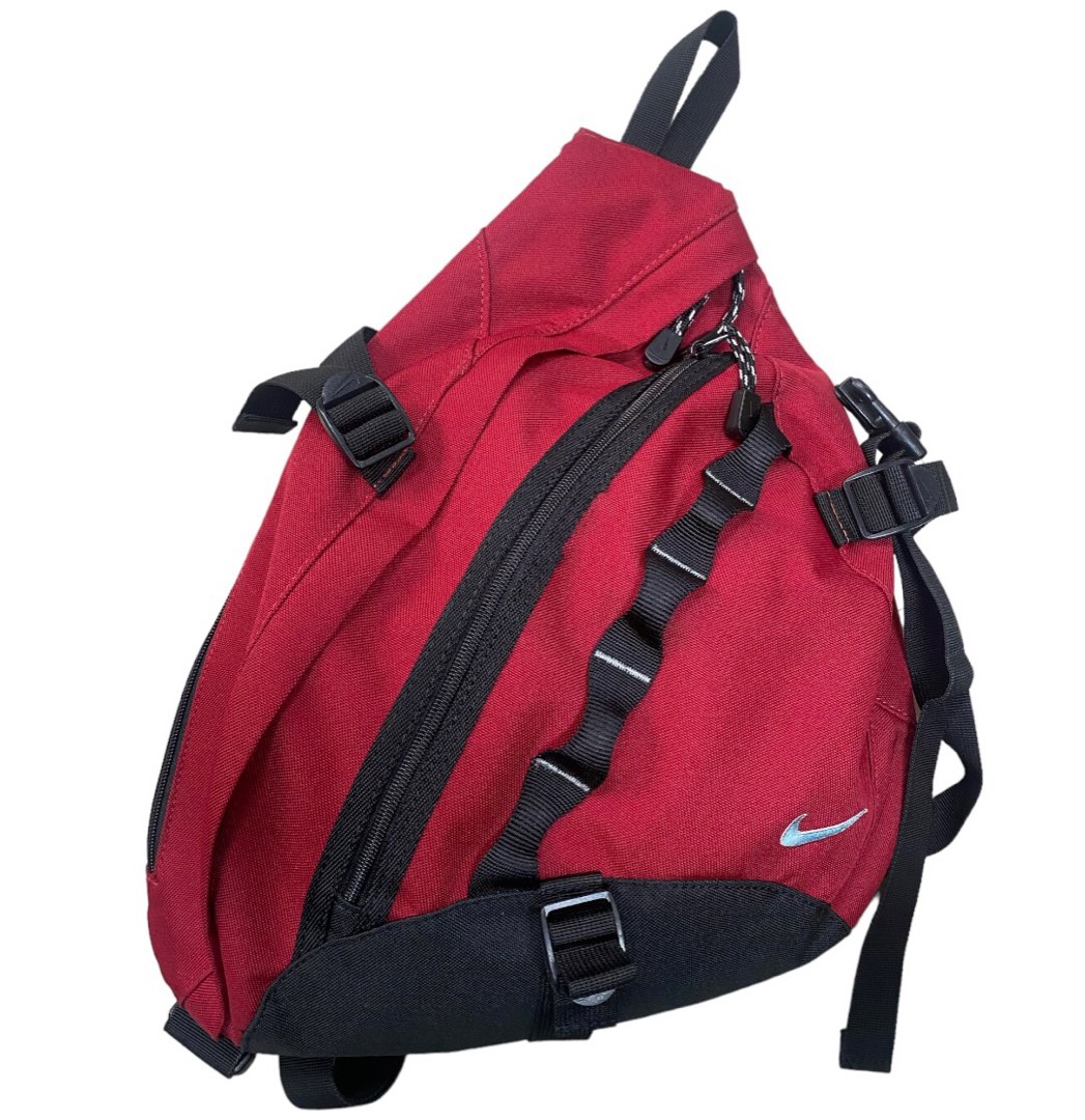 Vintage Nike Crossbody Bag, Men's Fashion, Bags, Sling Bags on Carousell