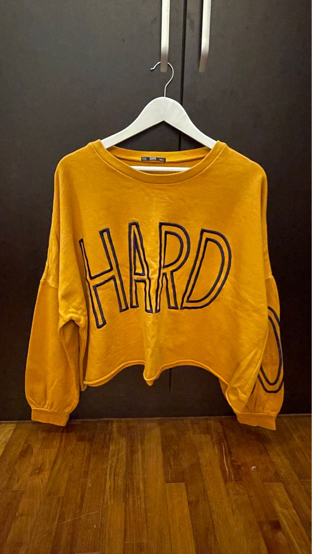 Yellow sale jumper zara