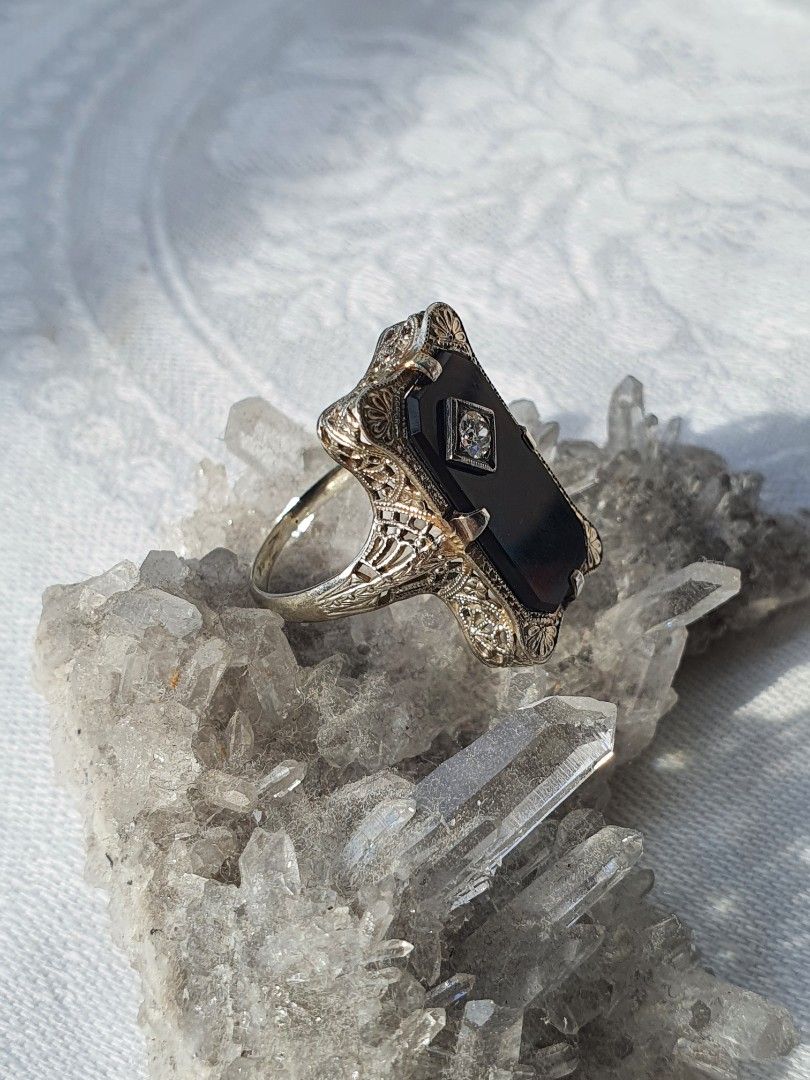 White gold sale onyx rings