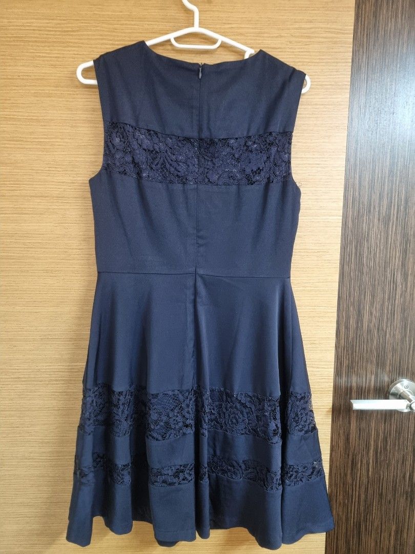 Coby lace trim ponte dress 2025