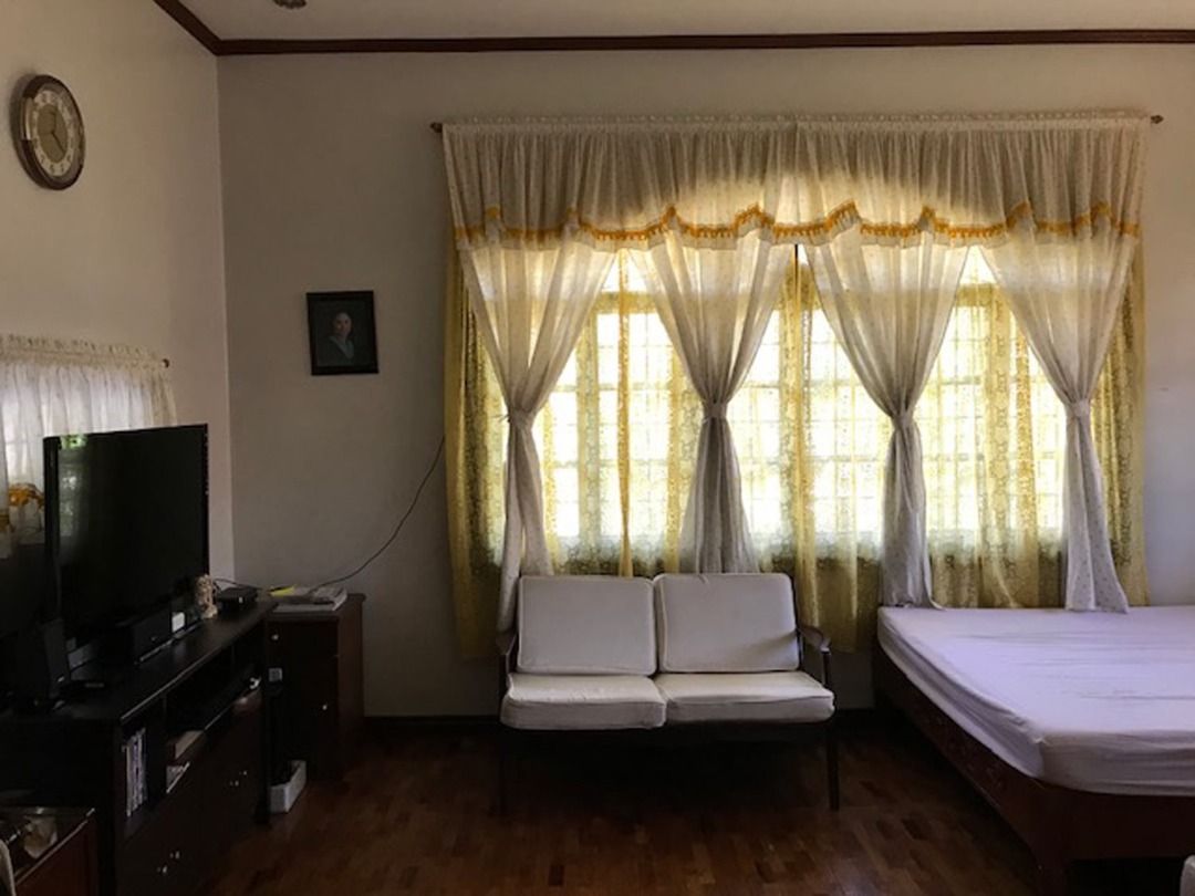 4BR House and Lot in United Hills Village Parañaque, Property, For Sale