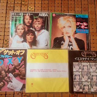 「#7吋單曲」~ #日本原裝進口 _ 70/80年代 _ #電影原聲帶/#主題曲：#美國舞男/#虎豹小霸王/#閃舞/#愛的故事，經典流行/#抒情歌曲/#鄉村/#迪斯可：投機者，賽門與葛芬柯，史蒂夫汪達，洛史都華，昆西瓊斯，比吉斯，阿巴，金髮女郎，卡本特，諾蘭姐妹花，奧莉薇亞紐頓強！