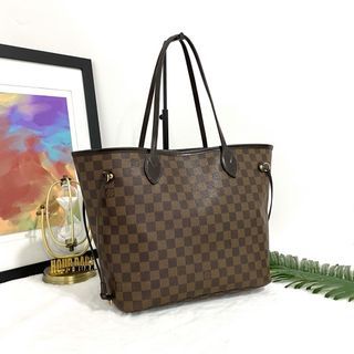 New Louis Vuitton perfume/LV shopping bag , Luxury on Carousell
