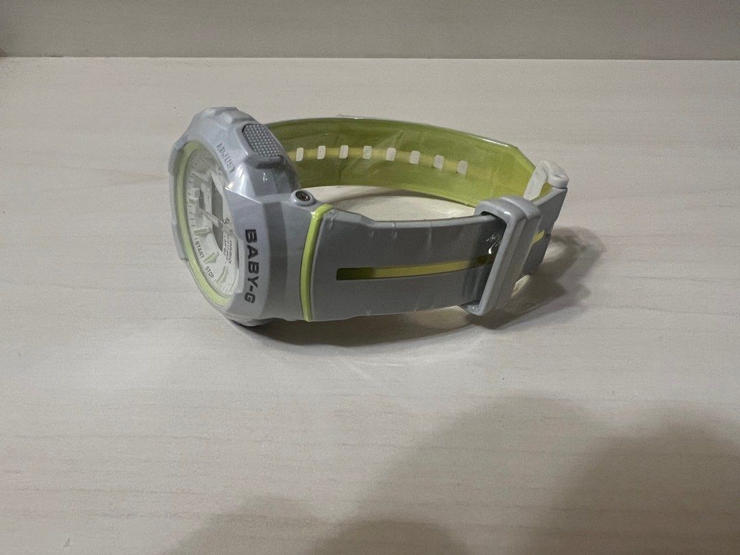 全新CASIO BABY-G 手錶型號BGA-240L 未使用品, 名牌, 手錶- Carousell
