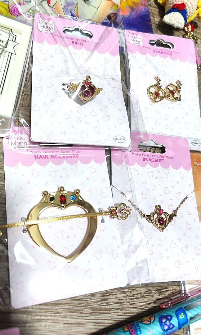Sailor moon jewelry store deals