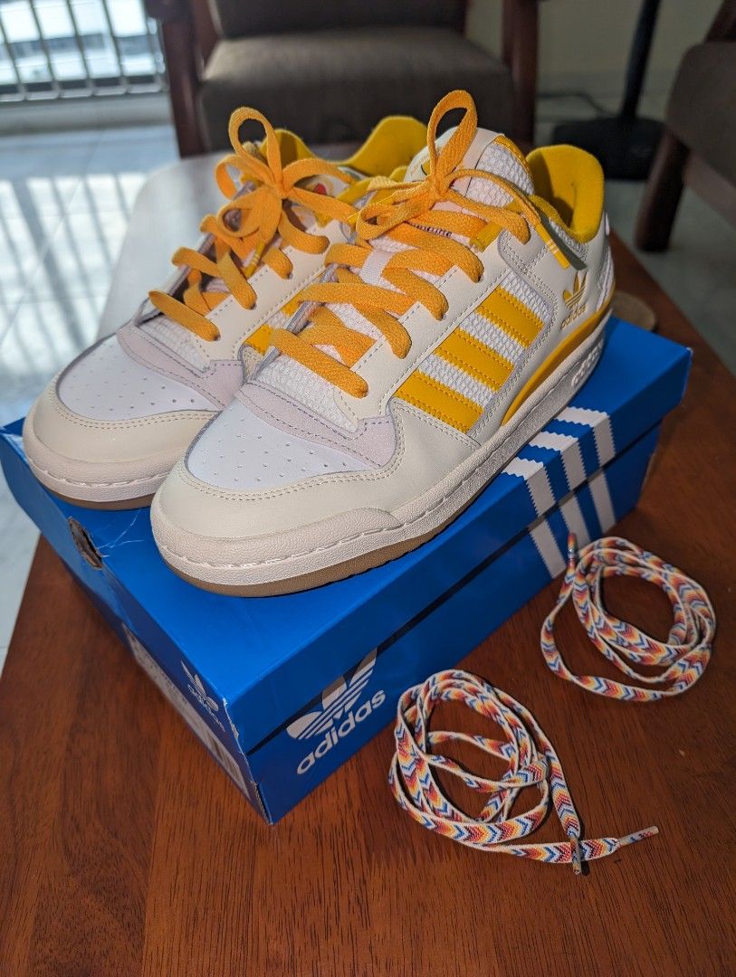 Adidas yellow laces discount