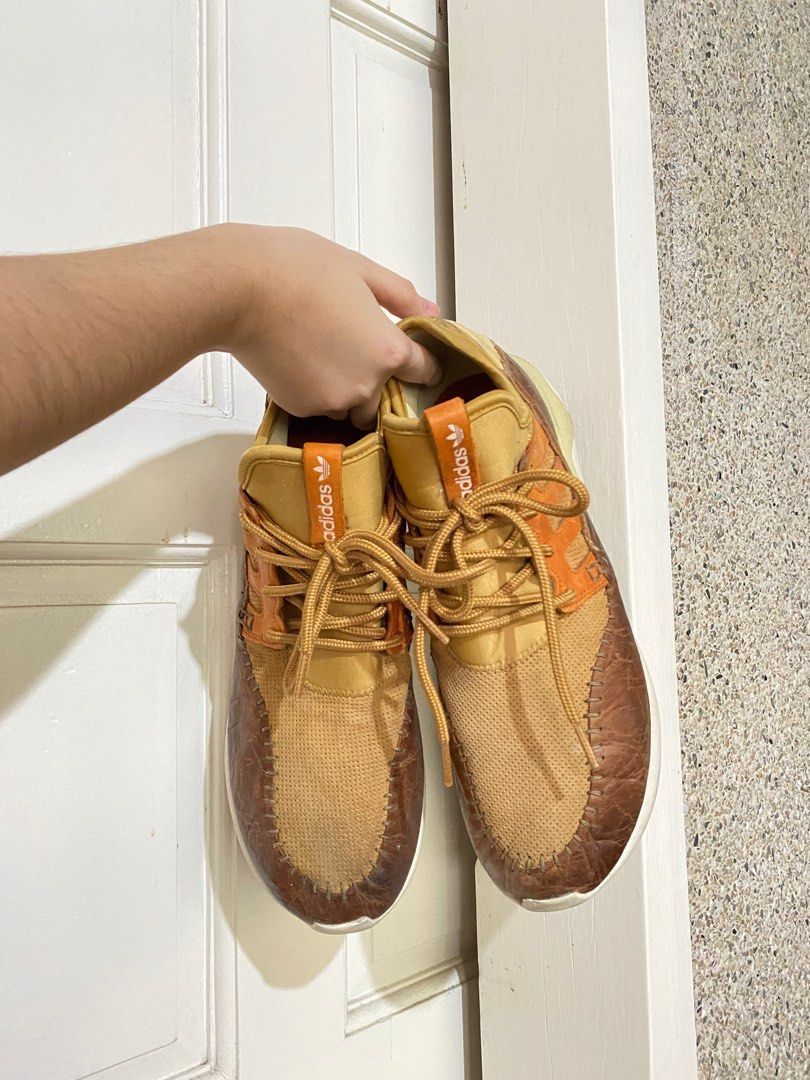 Adidas tubular best sale moc runner suede