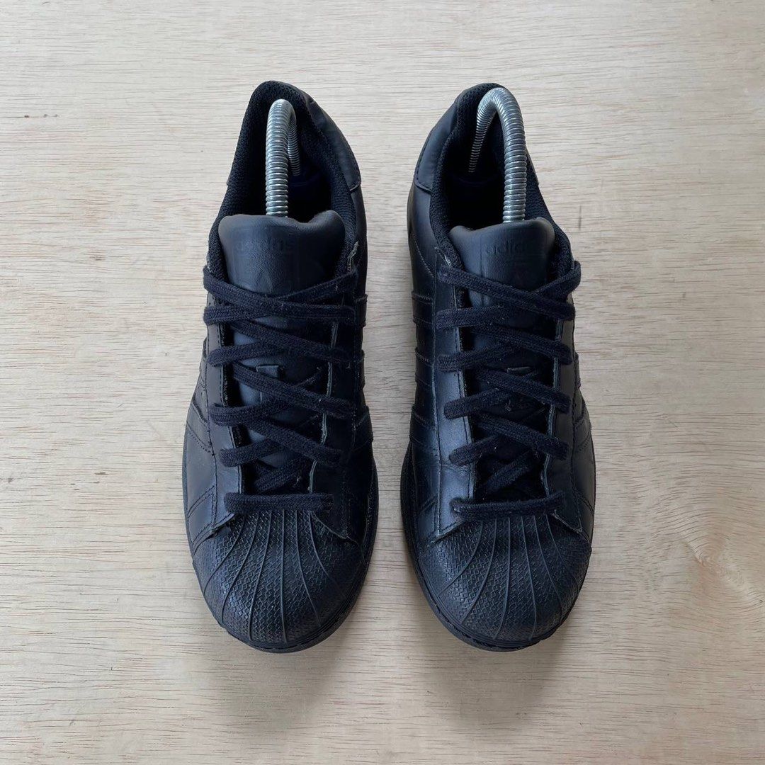 Superstars all black online