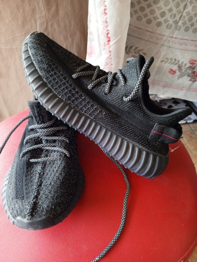 Yeezy 350 hotsell size 39