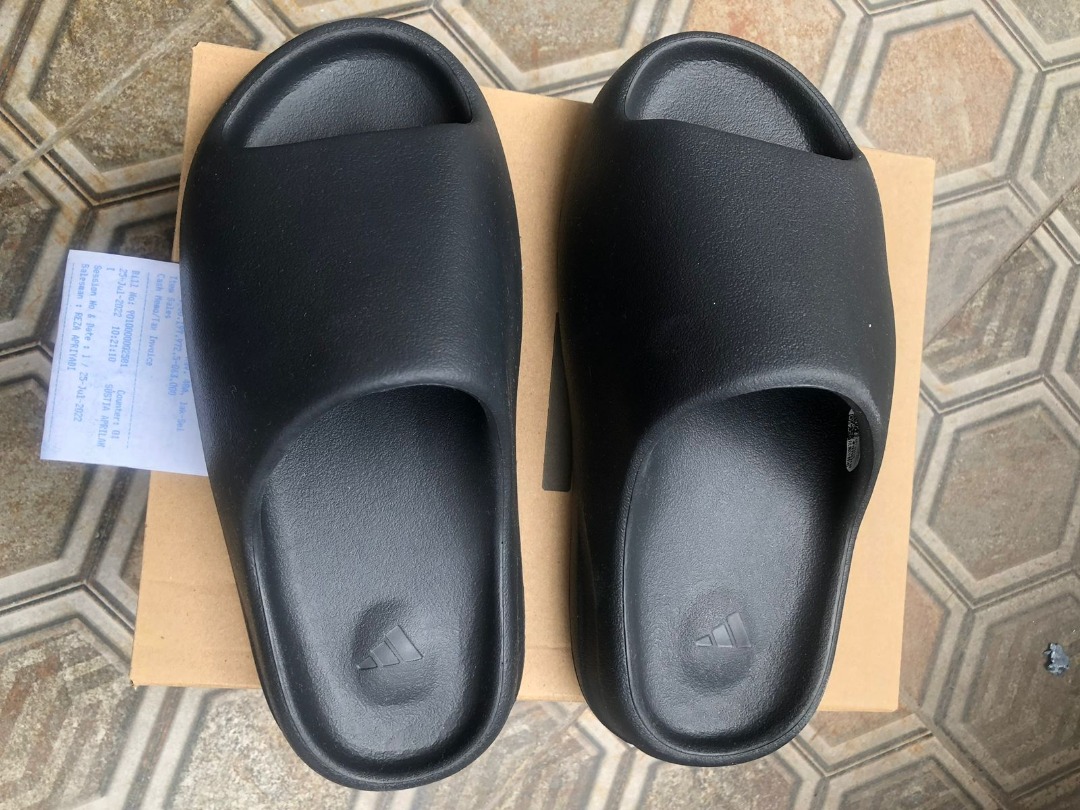 yeezy slides the fix