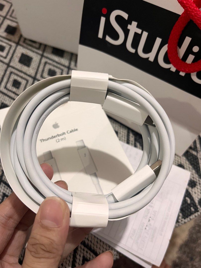 Apple Thunderbolt Cable (2m) (Category: Chargers & Cables) located in Manila. Submitted by helloimtina (Listing ID 1263181855, Image 2). Description: Apple Thunderbolt Cable lets you conduct fast data transfers by connecting Thunderbolt-enabled devices to your Mac. The Apple Thunderbolt Cable lets you connect a Thunderbolt-equipped system to a Thunderbolt device. Connect a Thunderbolt-equipped Mac in target disk mode to another Mac for fast data 
