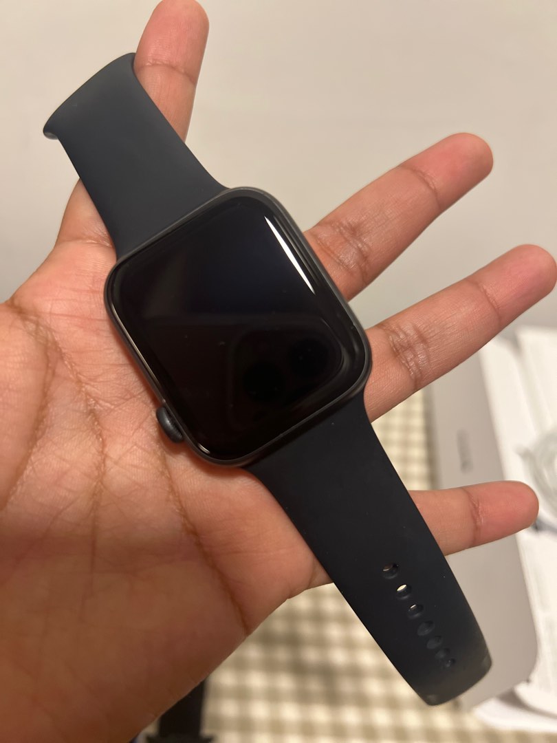 Apple Watch SE 44MM Midnight Mobile Phones Gadgets Wearables
