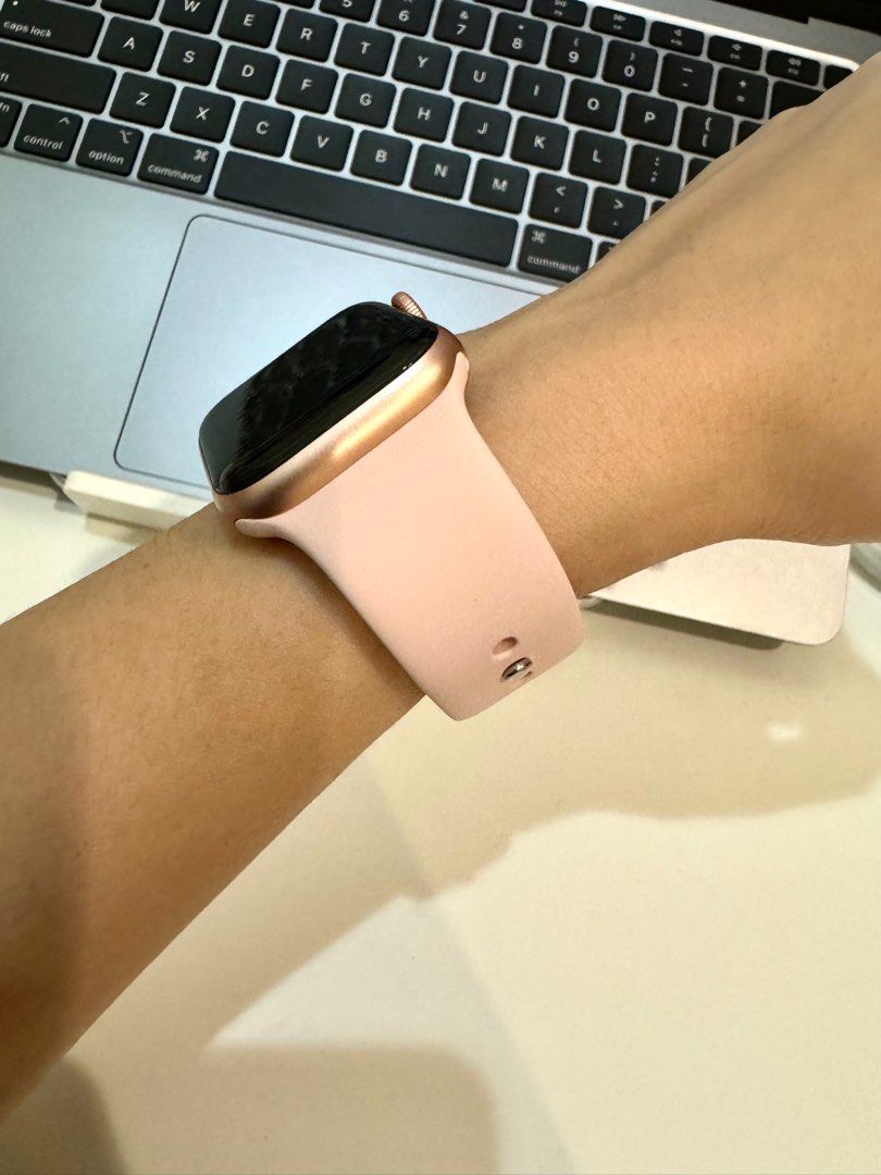 Apple watch 5 best sale 40mm gold aluminum