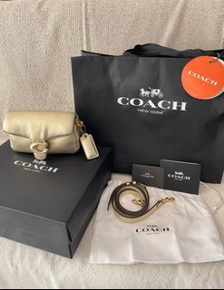 Coach pillow tabby 18, Luxury, Bags & Wallets on Carousell