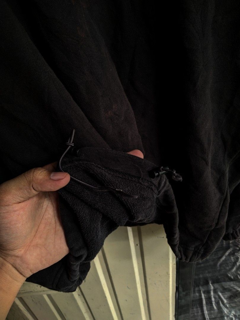 balenciaga universal flow hoodie