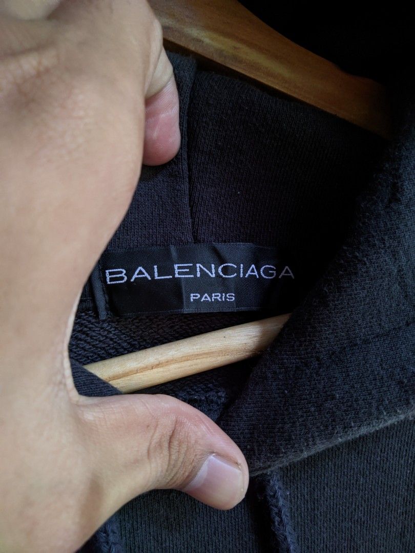 balenciaga universal flow hoodie