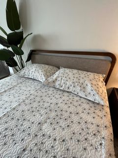 (Category: ) located in . Submitted by shopwithnylaa (Listing ID 1263050757, Image 1). Description: .