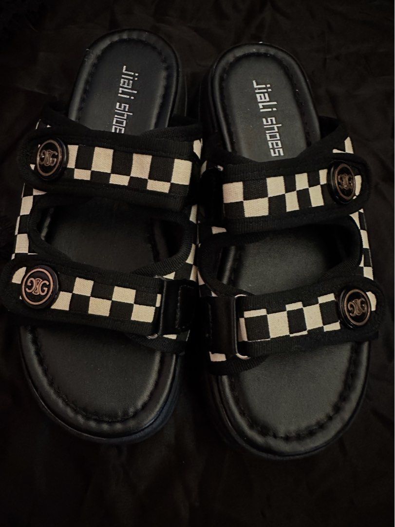Checkered sandals top