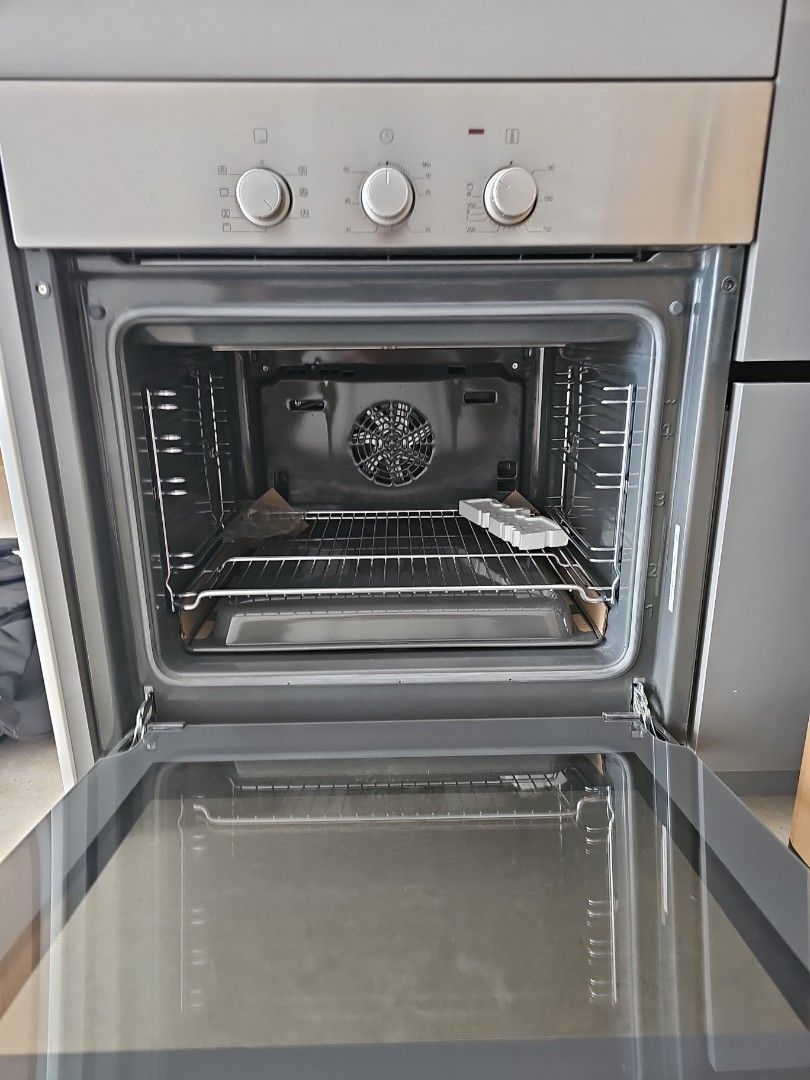 66L Bosch Series 2 Built In Oven 60 x 60 cm