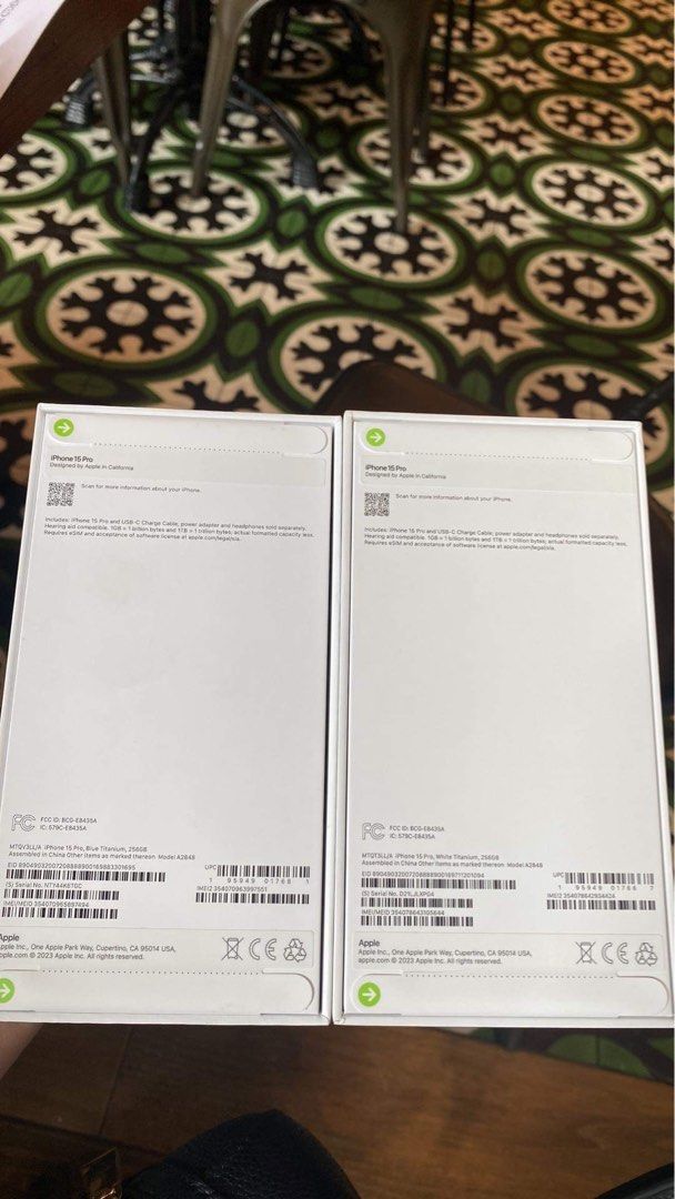 BRAND NEW IPHONE 15 PRO BLACK AND WHITE (Category: iPhone 15 Series) located in Manila. Submitted by LouisseFinds (Listing ID 1263064195, Image 2). Description: ALL BRAND NEW SEALED iPhone 15 Pro E sim (bought in the US) 256gb 75,000 black and white Original price 77,990 No installment or credit card Meet ups only UP TOWN CENTER DM me for inquiries.