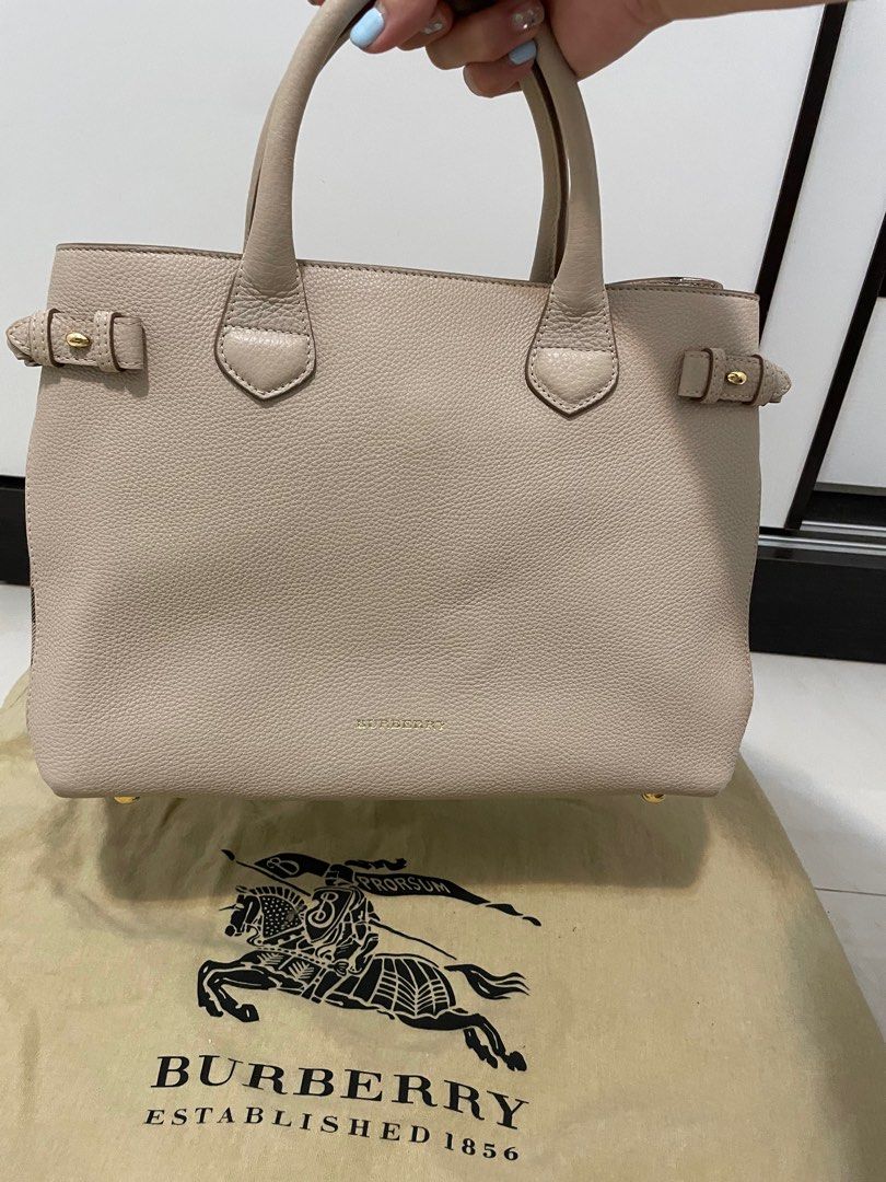 Burberry 手袋, 名牌, 手袋及銀包- Carousell