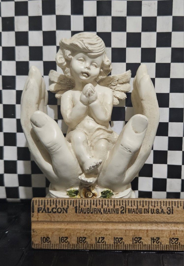 Cherub Figurine (Category: Figurines & Statues) located in Rizal. Submitted by cherry_garcia (Listing ID 1263106362, Image 2). Description: Mode of Payment : G-Cash/Paymaya Mode of Delivery : Lalamove/Grab/LBC Location : Filinvest East Marcos Highway Cainta, Rizal.