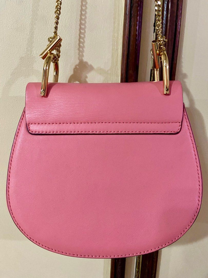 Chloe Small Drew Bag (Category: Luxury Bags & Wallets) located in Manila. Submitted by rosamanerds (Listing ID 1263073348, Image 3). Description: Authentic preloved Two-tone small Drew Bag in coral and pink color with gold hardware. Combination of leather and suede material. Rank A no issue no flaw. Like new. With cards. No other inclusion..
