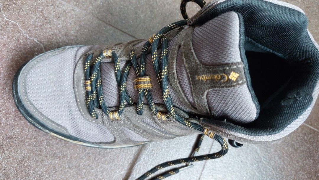 columbia boots black