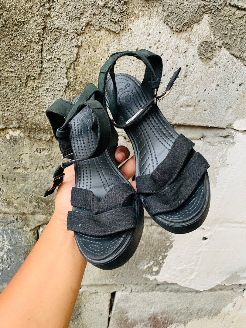 Crocs Wedge Size 7 womens Women s Fashion Footwear Wedges on