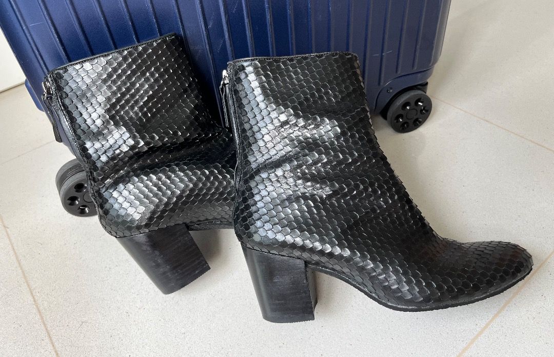 Ecco snakeskin store boots