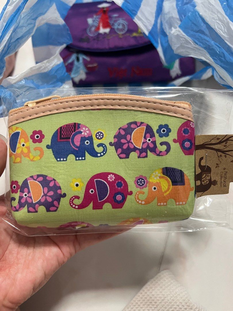 Purse with elephant design on sale