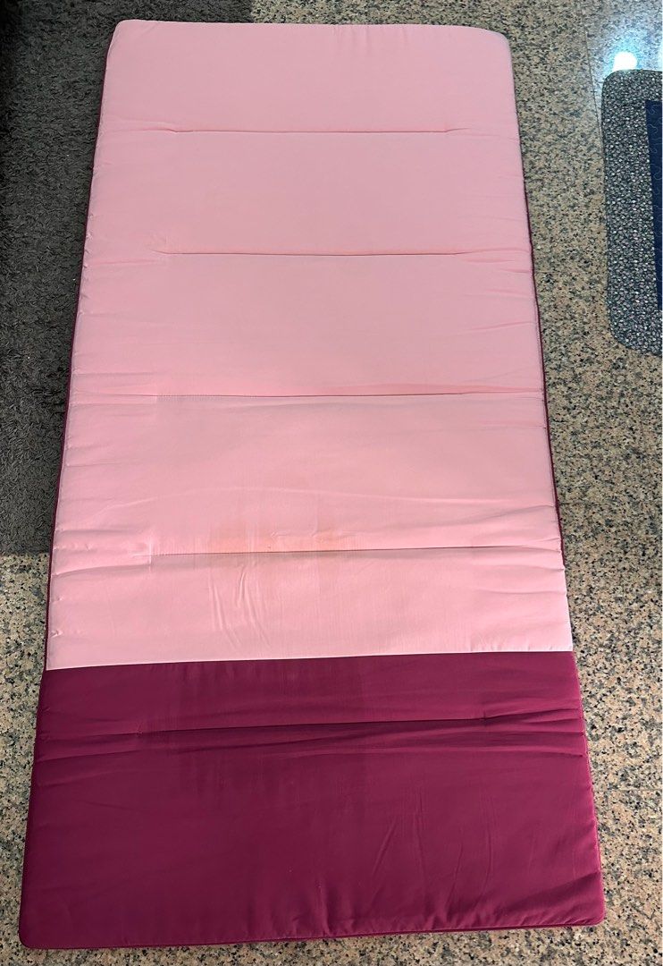 Free Thin foldable mattress from Giant Furniture Home Living