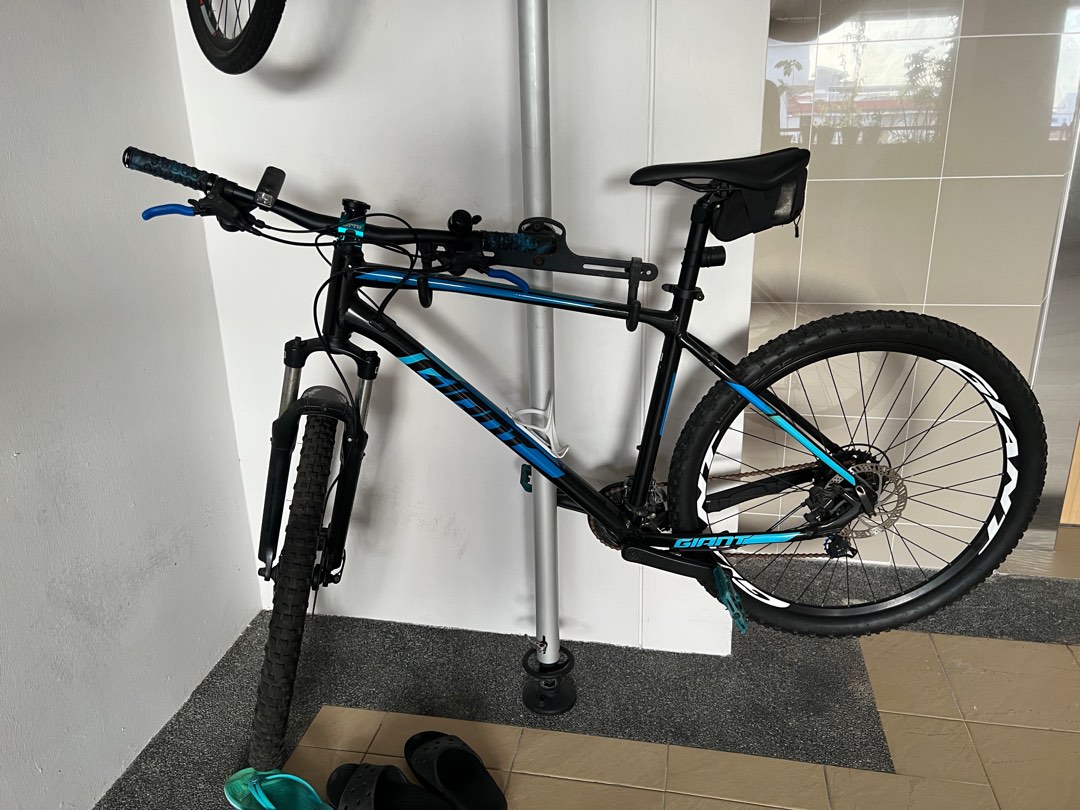 Giant ATX 2 L 27.5 Sports Equipment Bicycles Parts Bicycles on Carousell