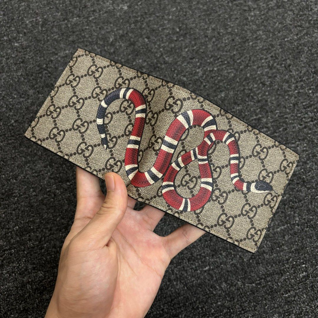Gucci snake 2025 bifold wallet