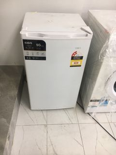 HALF PRICE!! SAMPLE BAR FRIDGE FOR SALE!