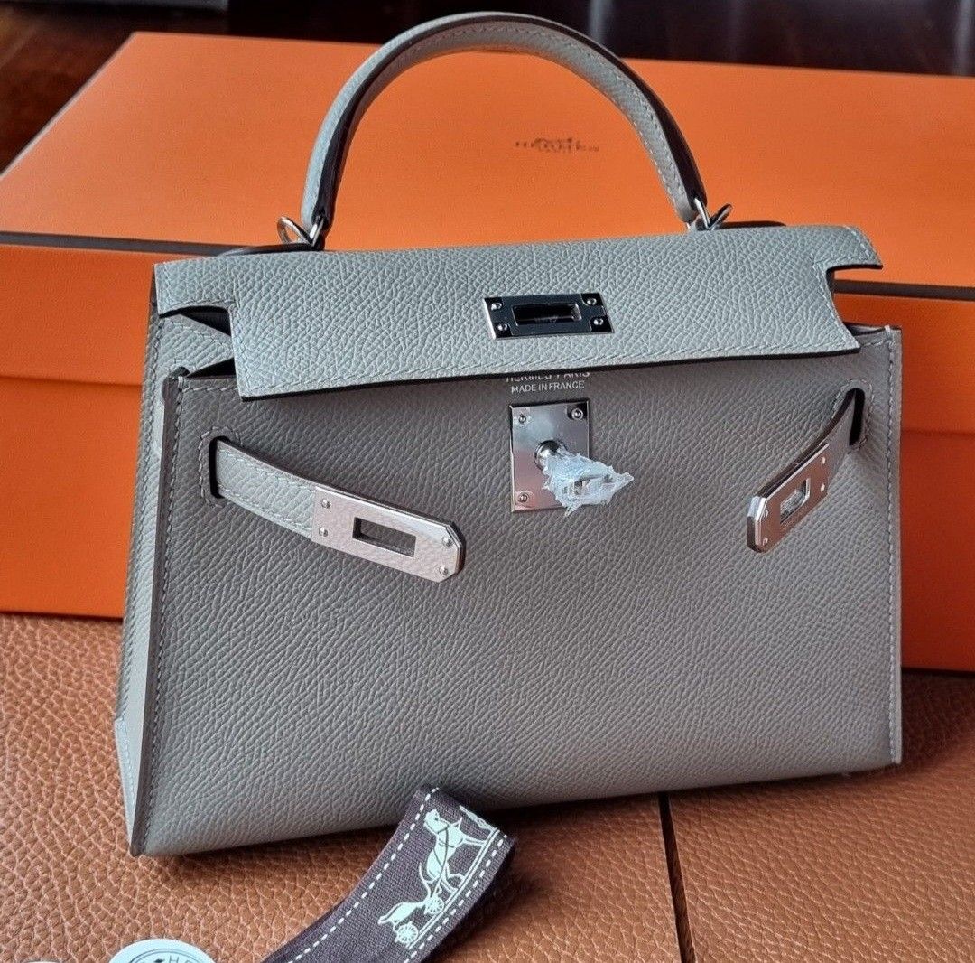 Hermes Kelly Sellier 25 Gris Mouette Epsom, Luxury, Bags & Wallets on  Carousell