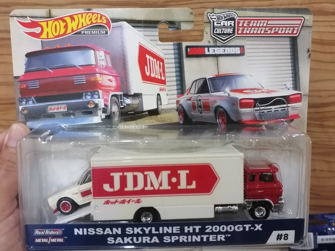 Hot Wheels 2019 Team Transport Mix C No. 8 Nissan Skyline HT