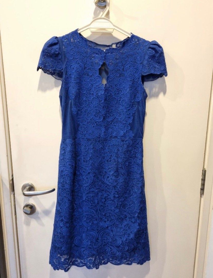 chinese dress ladies Karen Millen - Floral Lace Midi Dress main image 0