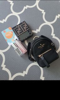 LaFlore Paris Bobobark convertible backpack purse. Missing 1 Strap Buy As Is