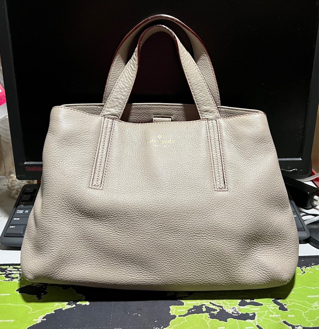 kate spade tote bag, Women's Fashion, Bags & Wallets, Shoulder Bags on  Carousell
