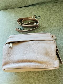 （分類：）位於 。 由 292300 提交（商品編號 1263080919，圖片 1）。簡介： 。