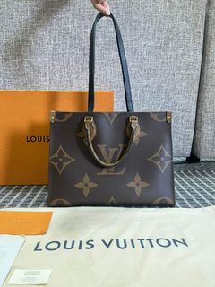 Louis Vuitton On The Go MM Size / Louis Vuitton on the go PM Size 💖,  Luxury, Bags & Wallets on Carousell