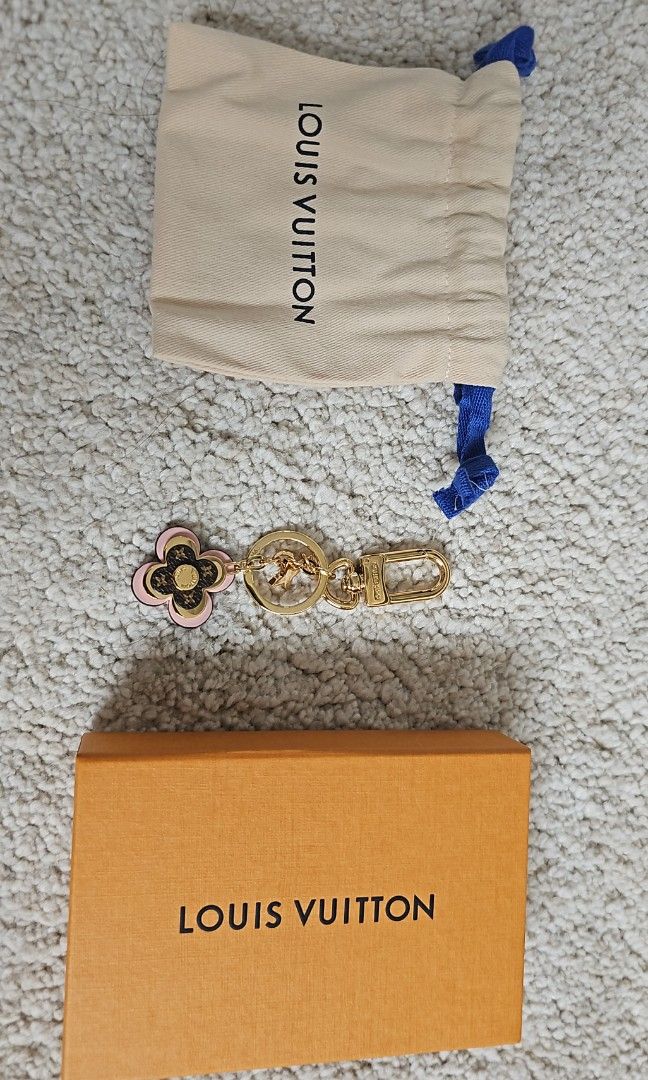 Louis Vuitton LOUIS VUITTON Porto Cle Blooming Flower BB Keychain