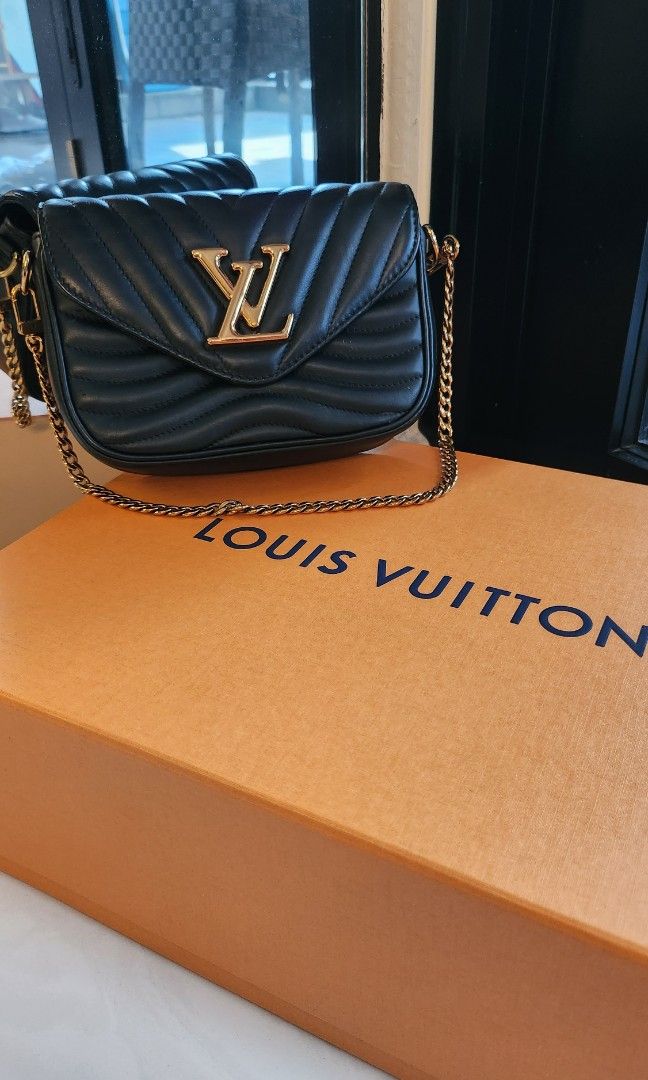 LOUIS VUITTON Multi Pochette Noir M56461 Calf Leather– GALLERY RARE Global  Online Store