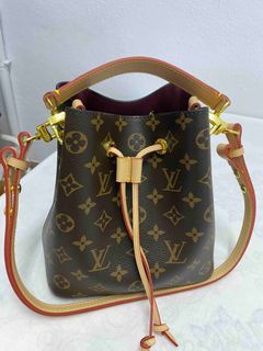 Lv mini Duffle ( Barrel) Bag, Luxury, Bags & Wallets on Carousell