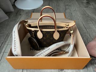 Vancouver Boujee Consignment on Instagram: ✖SOLD - DEPOSIT RECEIVED✖ LOUIS  VUITTON Neverfull MM in rose ballerine Damier Azur canvas. Pristine  condition, 9.8/1…