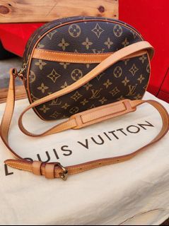 Louis Vuitton Business Bag Men, Luxury, Bags & Wallets on Carousell