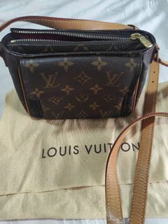 Auth Louis Vuitton Vintage Monogram Pochette Cite M51183 Shoulder Bag  2C020060n"